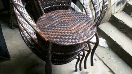 佛山市禪城區(qū)凡夫俗子五金制品廠：專業(yè)批發(fā)定制仿藤家具，質(zhì)優(yōu)價(jià)廉