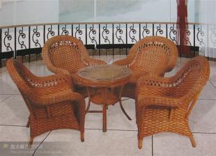 批發(fā)昆明藤椅家具 奧迪斯藤沙發(fā)的選購指南與市場前景